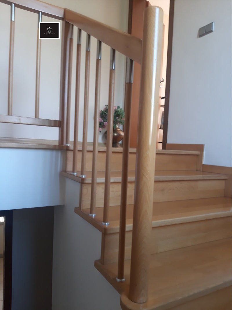 Продава КЪЩА, град София, Надежда 2 • 1000050 € / 1955927.79 лв. • 31352852 1 — Holmes.bg Продава КЪЩА, град София, Надежда 2 • 1000050 € / 1955927.79 лв. • 31352852 1