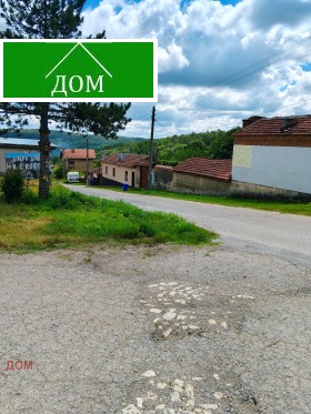 Продава Къща, с. Кошов