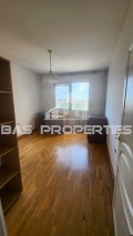 Продава 3-СТАЕН, град София, Лагера • 299000 € • 80010219 8 — Holmes.bg Продава 3-СТАЕН, град София, Лагера • 299000 € • 80010219 8