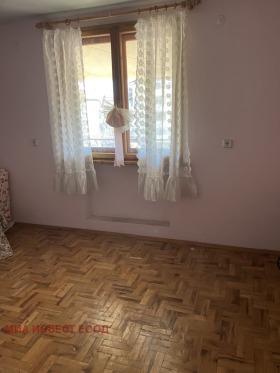 Продава етаж от къща град Враца Река Лева - [1] 