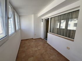 Обява Продава 3-СТАЕН,град Варна, Лятно кино Тракия