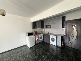 Обява Продава 3-СТАЕН,град Варна, Лятно кино Тракия