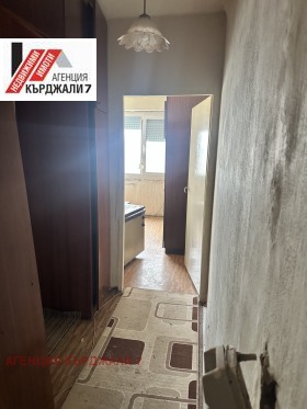 Обява Продава 3-СТАЕН,град Кърджали, Възрожденци>