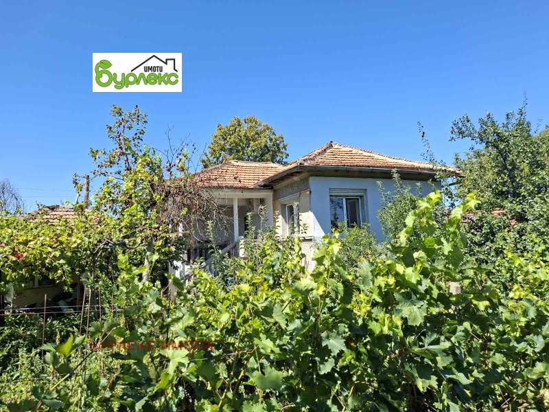 Продава КЪЩА, област Варна, с. Красимир • 66000 € • 56557139 1 — Holmes.bg Продава КЪЩА, област Варна, с. Красимир • 66000 € • 56557139 1