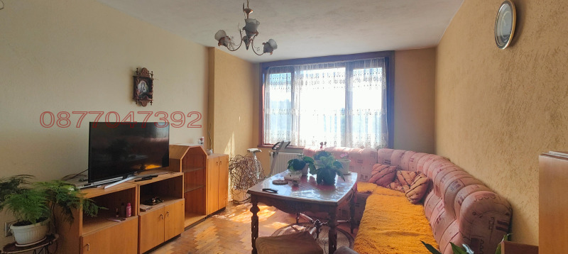 Продава 2-СТАЕН, област Габрово, гр. Трявна • 64900 € / 126933.37 лв. • 75568983 1 — Holmes.bg Продава 2-СТАЕН, област Габрово, гр. Трявна • 64900 € / 126933.37 лв. • 75568983 1