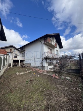 Обява Продава КЪЩА,град Перник, Байкушева махала