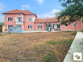 Продава Къща, с. Полски Сеновец