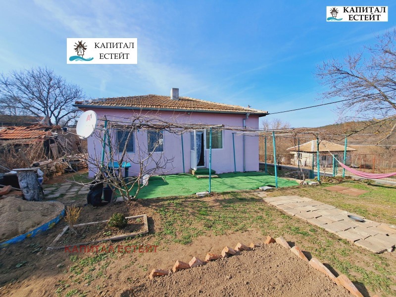 Продава КЪЩА, област Бургас, с. Завет • 49999 € / 97789.54 лв. • 40841318 1 — Holmes.bg Продава КЪЩА, област Бургас, с. Завет • 49999 € / 97789.54 лв. • 40841318 1