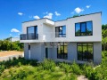 Продава КЪЩА, област Варна, с. Яребична • 279000 € / 545676.57 лв. • 47681342 1 — Holmes.bg Продава КЪЩА, област Варна, с. Яребична • 279000 € / 545676.57 лв. • 47681342 1