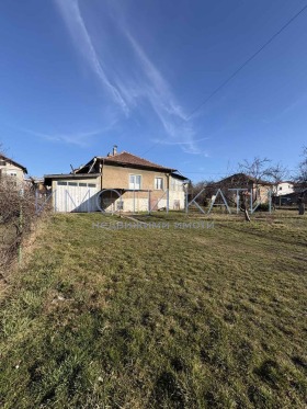 Обява Продава КЪЩА,град Перник, Църква