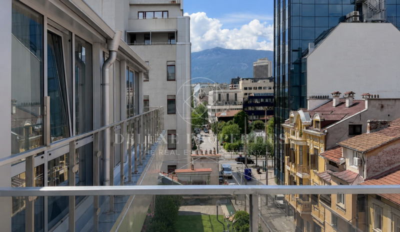 Продава 4-СТАЕН, град София, Център • 599000 € / 1171542.17 лв. • 70224173 1 — Holmes.bg Продава 4-СТАЕН, град София, Център • 599000 € / 1171542.17 лв. • 70224173 1