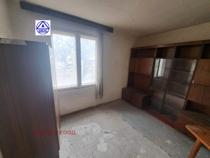 Продава КЪЩА, град Плевен, Идеален център • 95000 € / 185803.85 лв. • 92609483 1 — Holmes.bg Продава КЪЩА, град Плевен, Идеален център • 95000 € / 185803.85 лв. • 92609483 1