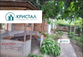 Продава Къща, с. Черничево