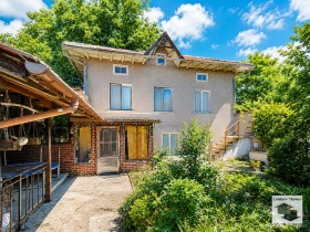 Продава Къща, с. Беляковец