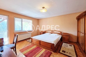Обява Продава КЪЩА,град София, с. Бистрица