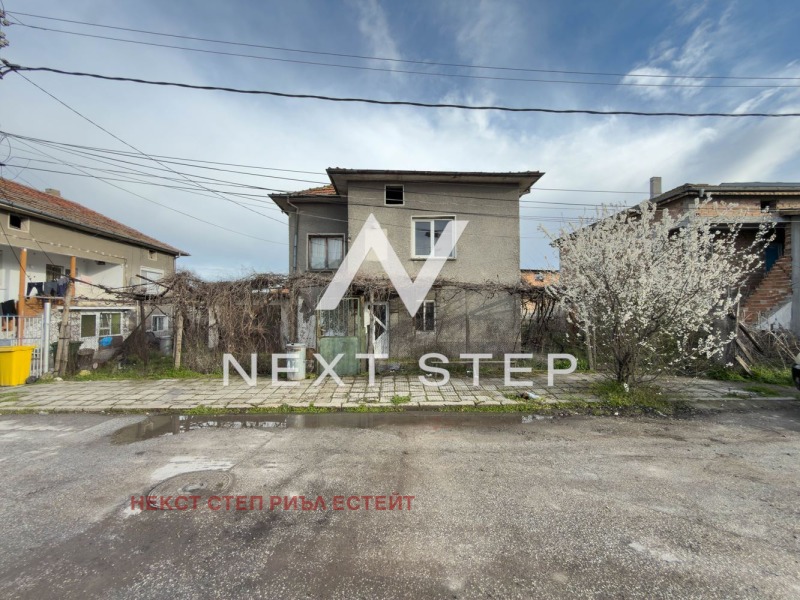Продава КЪЩА, област Пловдив, с. Йоаким Груево • 86999 € / 170155.25 лв. • 12572706 1 — Holmes.bg Продава КЪЩА, област Пловдив, с. Йоаким Груево • 86999 € / 170155.25 лв. • 12572706 1