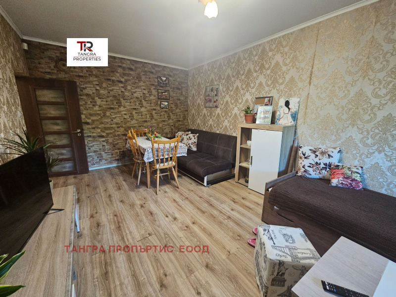 Продава 2-СТАЕН, област Перник, гр. Радомир • 90000 € / 176024.70 лв. • 18573180 1 — Holmes.bg Продава 2-СТАЕН, област Перник, гр. Радомир • 90000 € / 176024.70 лв. • 18573180 1