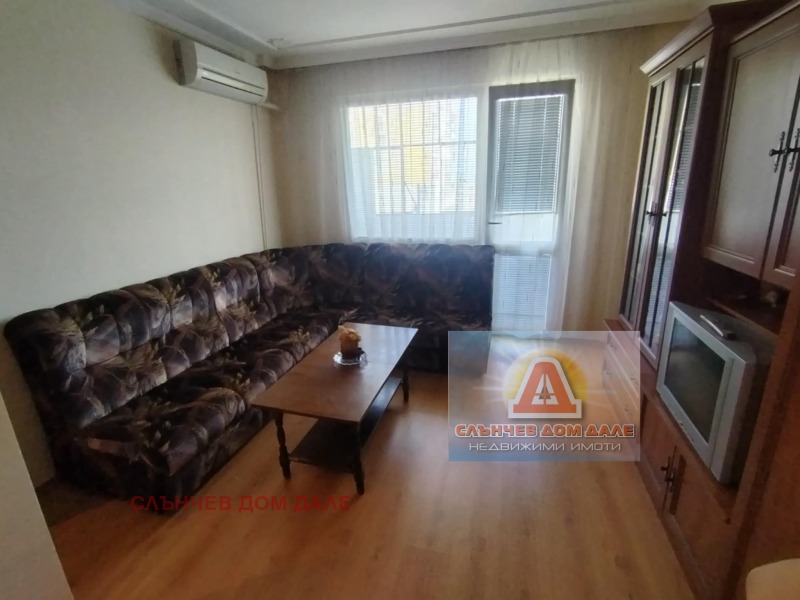 Продава 1-СТАЕН, град Шумен, Боян Българанов 2 • 60000 € / 117349.80 лв. • 85948925 1 — Holmes.bg Продава 1-СТАЕН, град Шумен, Боян Българанов 2 • 60000 € / 117349.80 лв. • 85948925 1