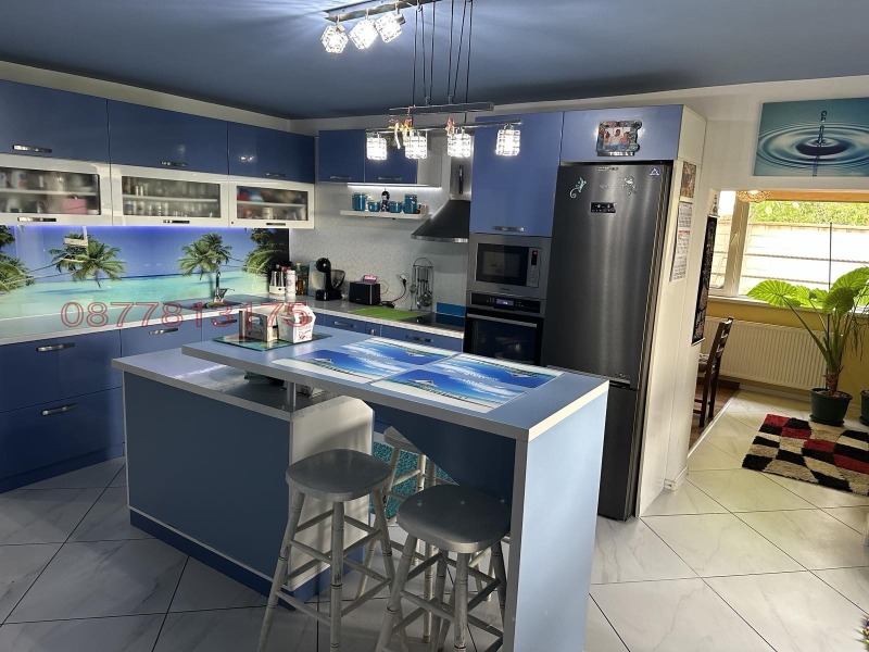 Продава КЪЩА, град Разград, Промишлена зона - Запад • 409034 € • 44835032 1 — Holmes.bg Продава КЪЩА, град Разград, Промишлена зона - Запад • 409034 € • 44835032 1
