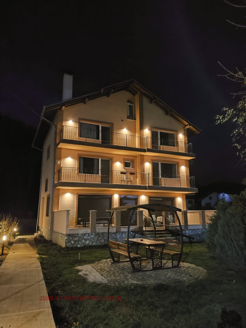 Продава КЪЩА, област София, гр. Самоков • 699000 € • 67108425 1 — Holmes.bg Продава КЪЩА, област София, гр. Самоков • 699000 € • 67108425 1