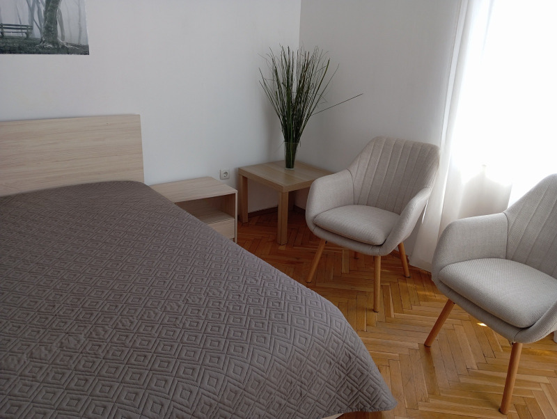 Под наем 2-СТАЕН, град София, Център • 850 € / 1662.46 лв. • 94605233 1 — Holmes.bg Под наем 2-СТАЕН, град София, Център • 850 € / 1662.46 лв. • 94605233 1