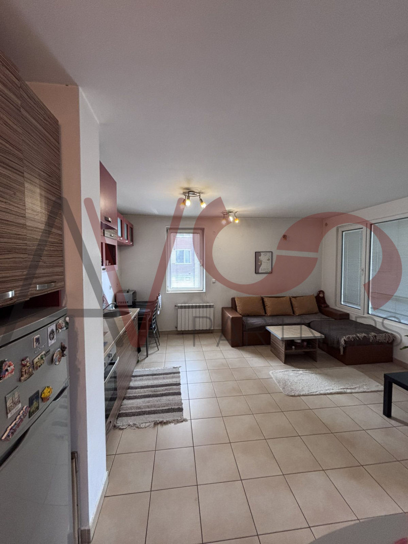 Под наем 3-СТАЕН, град София, Изток • 600 € / 1173.50 лв. • 98373810 1 — Holmes.bg Под наем 3-СТАЕН, град София, Изток • 600 € / 1173.50 лв. • 98373810 1