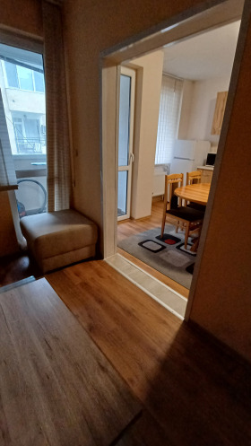 Обява Дава под наем 3-СТАЕН,град Плевен, Широк център>