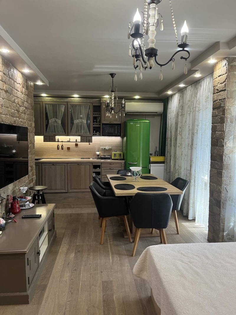 Под наем 2-СТАЕН, град Бургас, Изгрев • 700 € / 1369.08 лв. • 92119405 1 — Holmes.bg Под наем 2-СТАЕН, град Бургас, Изгрев • 700 € / 1369.08 лв. • 92119405 1