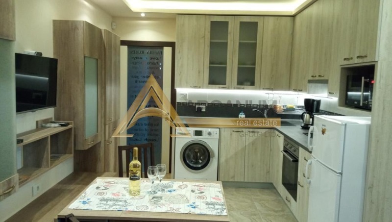 Под наем 2-СТАЕН, град Варна, Център • 1380 лв. / 705.58 € • 67971489 1 — Holmes.bg Под наем 2-СТАЕН, град Варна, Център • 1380 лв. / 705.58 € • 67971489 1