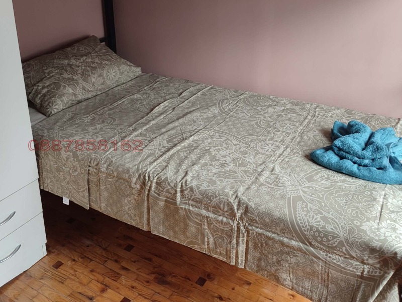 Под наем КЪЩА, област София, гр. Елин Пелин • 300 € / 586.75 лв. • 64549816 1 — Holmes.bg Под наем КЪЩА, област София, гр. Елин Пелин • 300 € / 586.75 лв. • 64549816 1