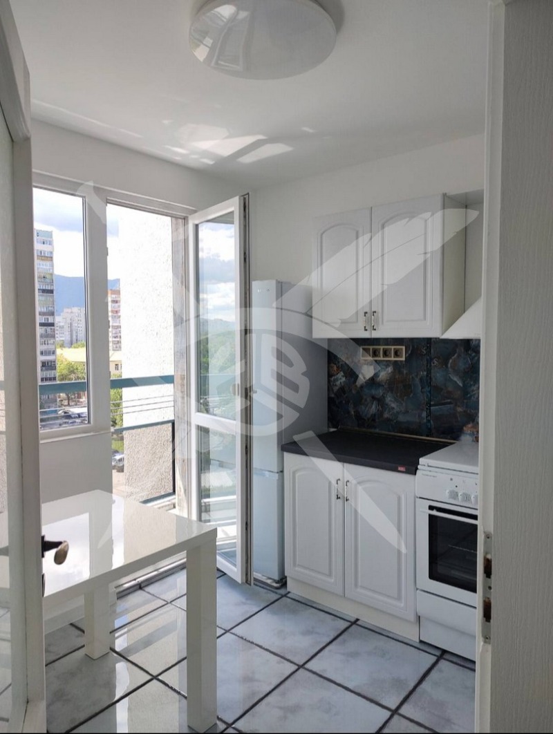 Под наем 2-СТАЕН, град София, Красна поляна 1 • 600 € / 1173.50 лв. • 30110970 1 — Holmes.bg Под наем 2-СТАЕН, град София, Красна поляна 1 • 600 € / 1173.50 лв. • 30110970 1