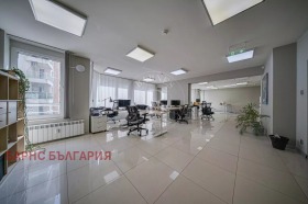 ОФИС, 400 m2 - Holmes.bg ОФИС, 400 m2