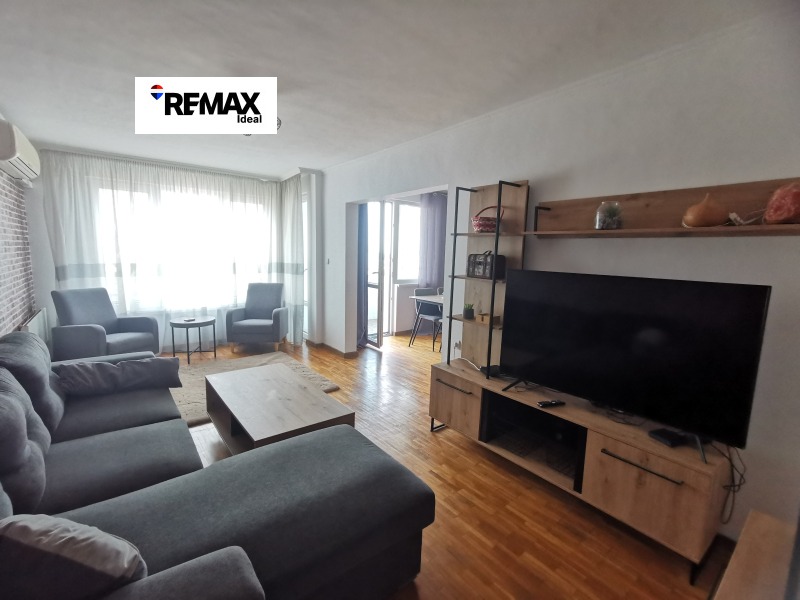 Под наем 3-СТАЕН, град Варна, Цветен квартал • 850 € • 42934138 1 — Holmes.bg Под наем 3-СТАЕН, град Варна, Цветен квартал • 850 € • 42934138 1
