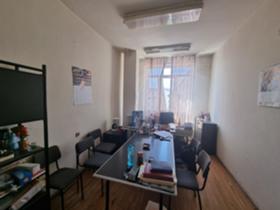 Офиси под наем в град Велико Търново, Център - изображение 13 