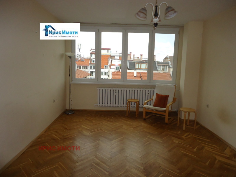 Под наем 3-СТАЕН, град София, Лозенец • 800 € / 1564.66 лв. • 14823603 1 — Holmes.bg Под наем 3-СТАЕН, град София, Лозенец • 800 € / 1564.66 лв. • 14823603 1