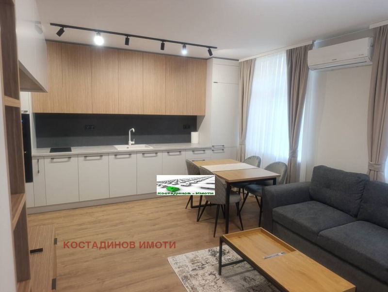 Под наем 3-СТАЕН, град Пловдив, Тракия • 650 € • 18212249 1 — Holmes.bg Под наем 3-СТАЕН, град Пловдив, Тракия • 650 € • 18212249 1