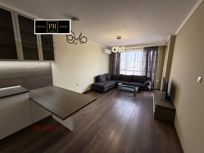 Под наем 2-СТАЕН, град Пловдив, Каменица 2 • 500 € / 977.91 лв. • 75552607 1 — Holmes.bg Под наем 2-СТАЕН, град Пловдив, Каменица 2 • 500 € / 977.91 лв. • 75552607 1