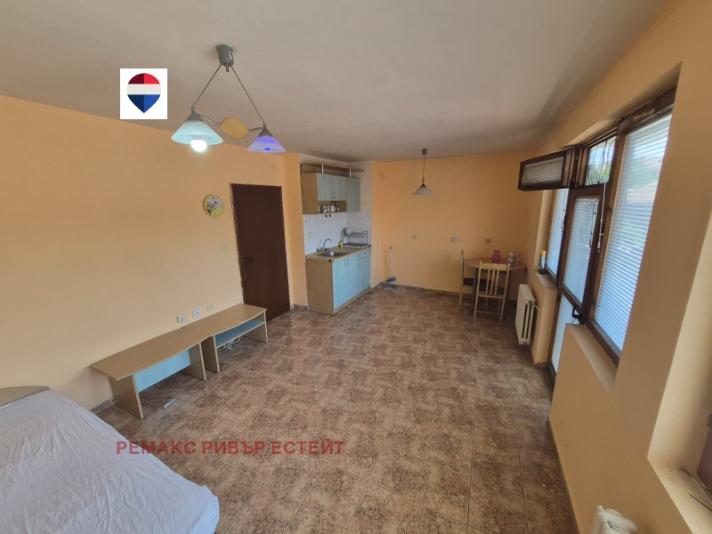 Под наем АТЕЛИЕ, ТАВАН, град Русе, Хъшове • 200 € / 391.17 лв. • 57909074 1 — Holmes.bg Под наем АТЕЛИЕ, ТАВАН, град Русе, Хъшове • 200 € / 391.17 лв. • 57909074 1