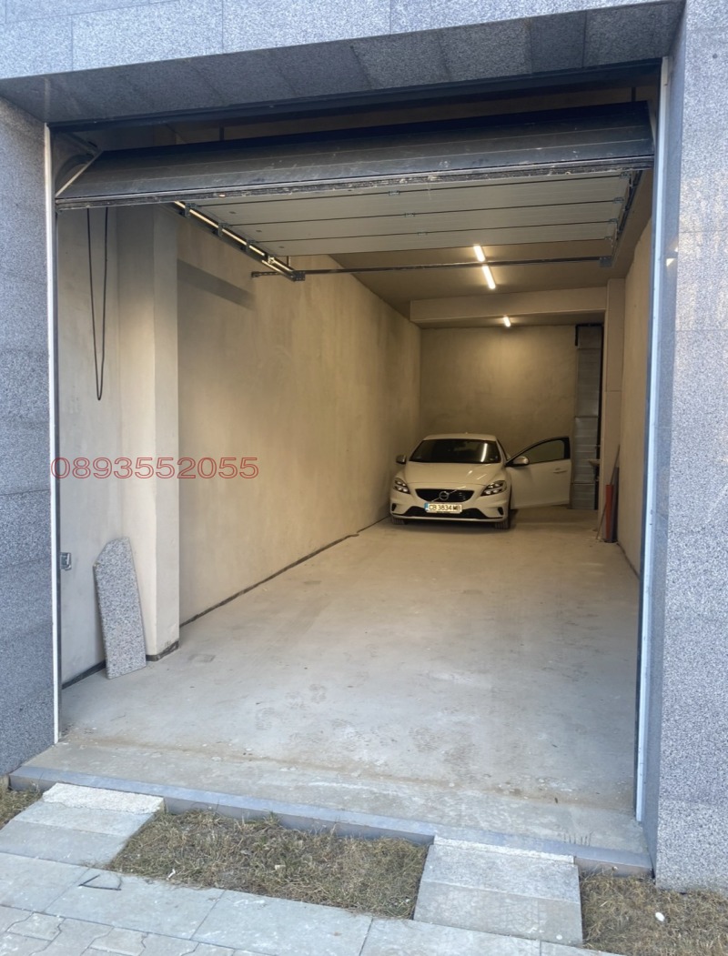 Под наем СКЛАД, град София, Връбница 2 • 300 € / 586.75 лв. • 33638845 1 — Holmes.bg Под наем СКЛАД, град София, Връбница 2 • 300 € / 586.75 лв. • 33638845 1