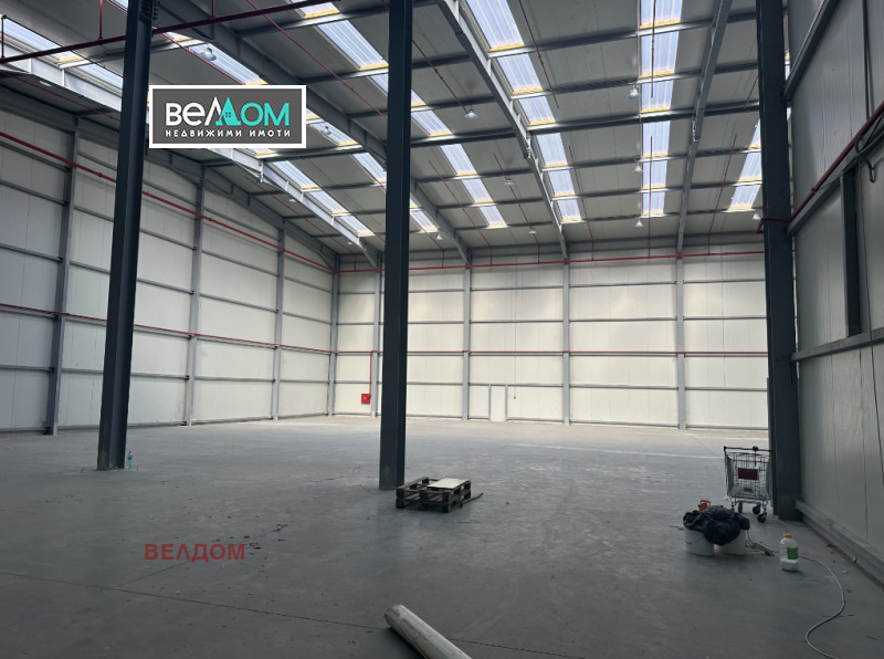 Под наем СКЛАД, град Варна, Западна промишлена зона • 4500 € • 20773785 1 — Holmes.bg Под наем СКЛАД, град Варна, Западна промишлена зона • 4500 € • 20773785 1