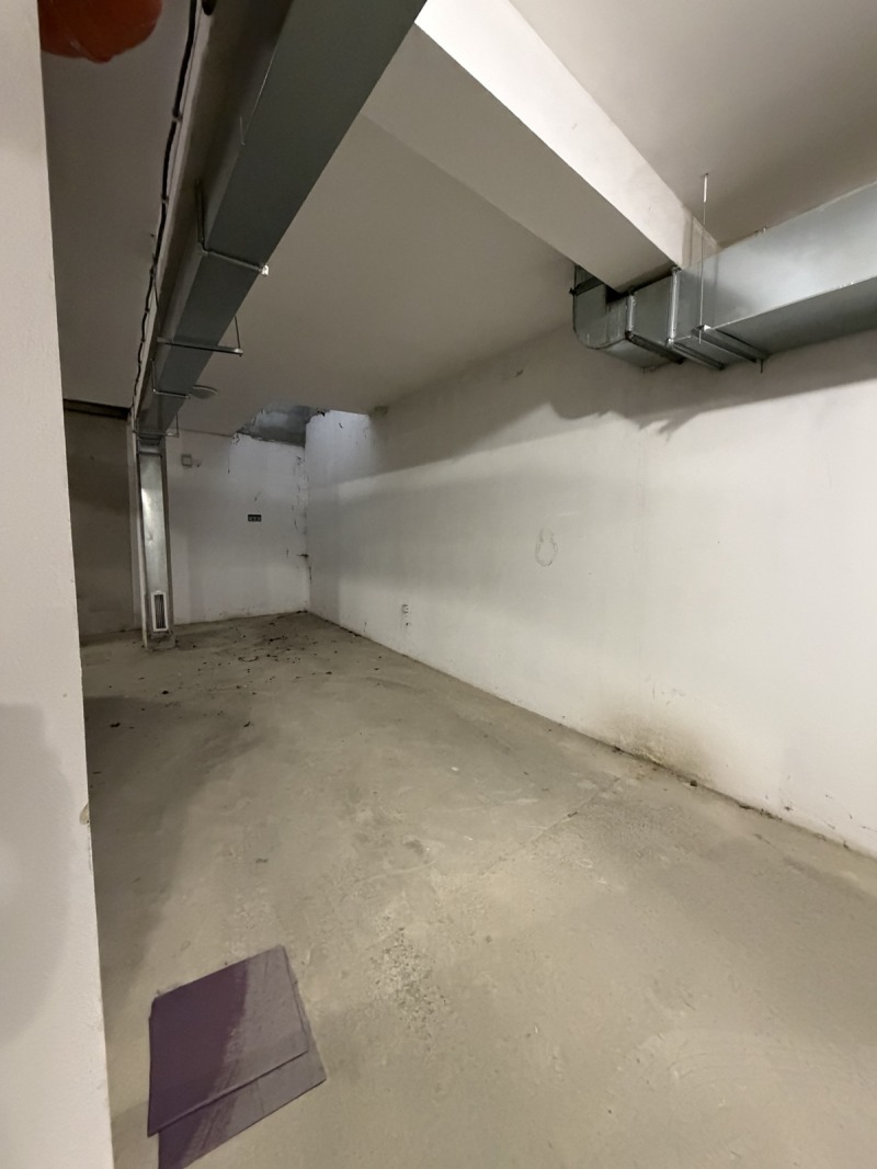 Под наем ГАРАЖ, ПАРКОМЯСТО, град Варна, Център • 200 € • 83483318 1 — Holmes.bg Под наем ГАРАЖ, ПАРКОМЯСТО, град Варна, Център • 200 € • 83483318 1