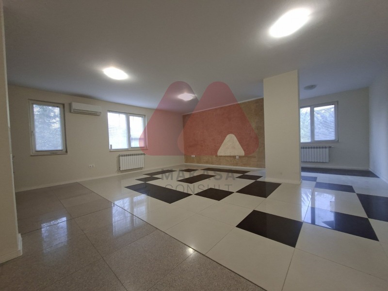 Под наем ОФИС, град София, Витоша • 900 € / 1760.25 лв. • 28666597 1 — Holmes.bg Под наем ОФИС, град София, Витоша • 900 € / 1760.25 лв. • 28666597 1