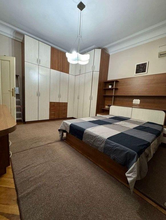 Под наем 4-СТАЕН, град София, Център • 1000 € / 1955.83 лв. • 65228545 1 — Holmes.bg Под наем 4-СТАЕН, град София, Център • 1000 € / 1955.83 лв. • 65228545 1