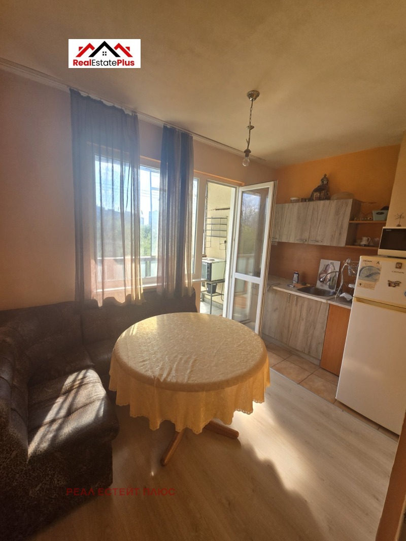 Под наем 2-СТАЕН, град Плевен, Дружба 1 • 280 € / 547.63 лв. • 35086885 1 — Holmes.bg Под наем 2-СТАЕН, град Плевен, Дружба 1 • 280 € / 547.63 лв. • 35086885 1