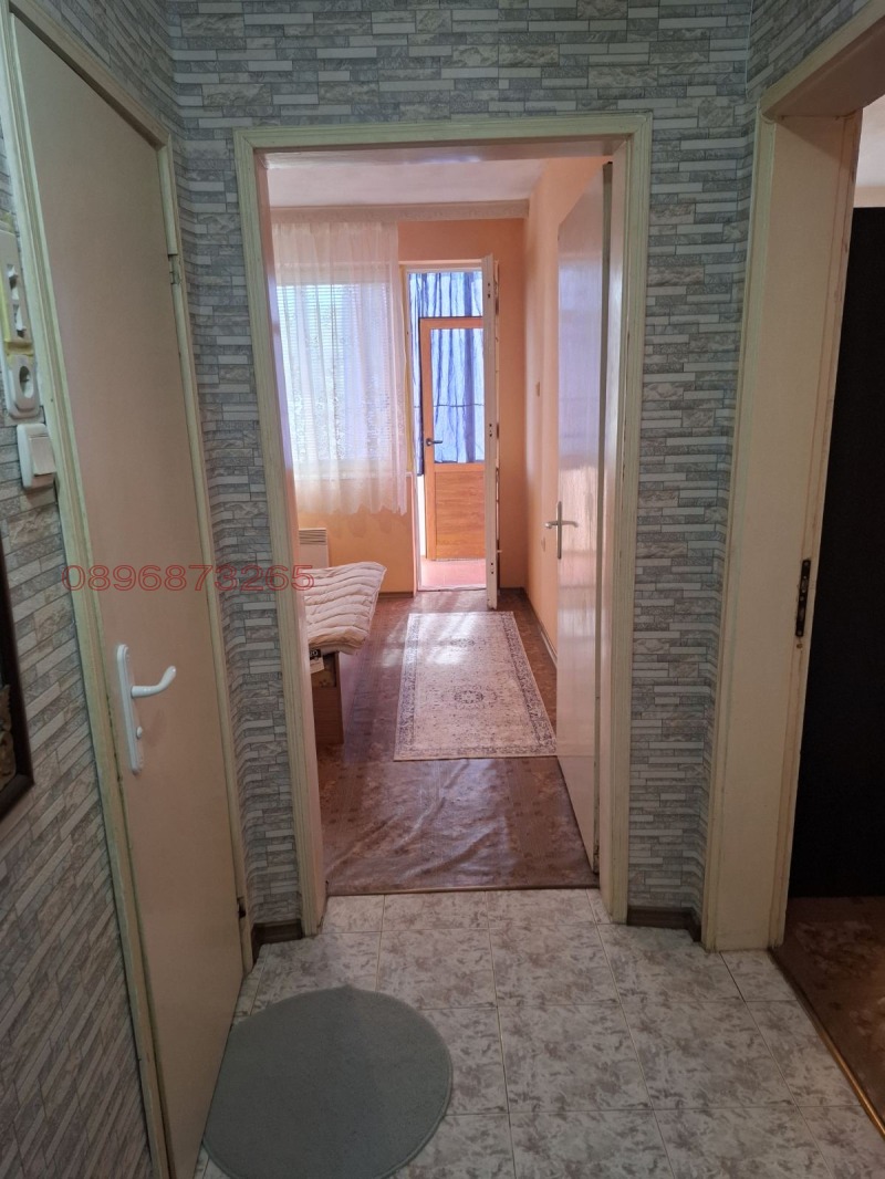 Под наем 2-СТАЕН, град Ямбол, Златен рог • 300 € / 586.75 лв. • 39729754 1 — Holmes.bg Под наем 2-СТАЕН, град Ямбол, Златен рог • 300 € / 586.75 лв. • 39729754 1