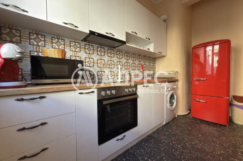 Под наем 3-СТАЕН, град София, Център • 1100 € / 2151.41 лв. • 51862134 1 — Holmes.bg Под наем 3-СТАЕН, град София, Център • 1100 € / 2151.41 лв. • 51862134 1