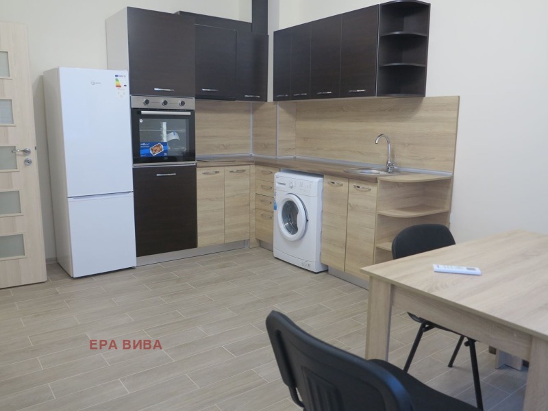 Под наем 3-СТАЕН, град Варна, Трошево • 450 € / 880.12 лв. • 72732480 1 — Holmes.bg Под наем 3-СТАЕН, град Варна, Трошево • 450 € / 880.12 лв. • 72732480 1