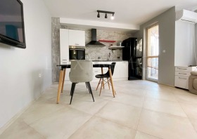 Обява Дава под наем 2-СТАЕН,град Пловдив, Център>