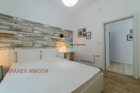 Обява Дава под наем ЕТАЖ ОТ КЪЩА,град Пловдив, Център