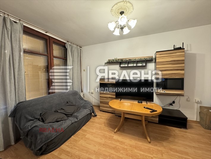 Под наем 4-СТАЕН, град София, Лозенец • 1200 € / 2347.00 лв. • 53522918 1 — Holmes.bg Под наем 4-СТАЕН, град София, Лозенец • 1200 € / 2347.00 лв. • 53522918 1